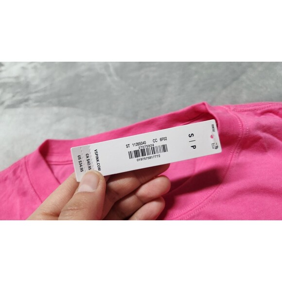 Victoria's Secret Small PINK Heart Campus Ivy T-Shirt NWT - Picture 4 of 9